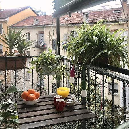 Апартаменты Pied A Terre Sant'Agostino Милан Экстерьер фото
