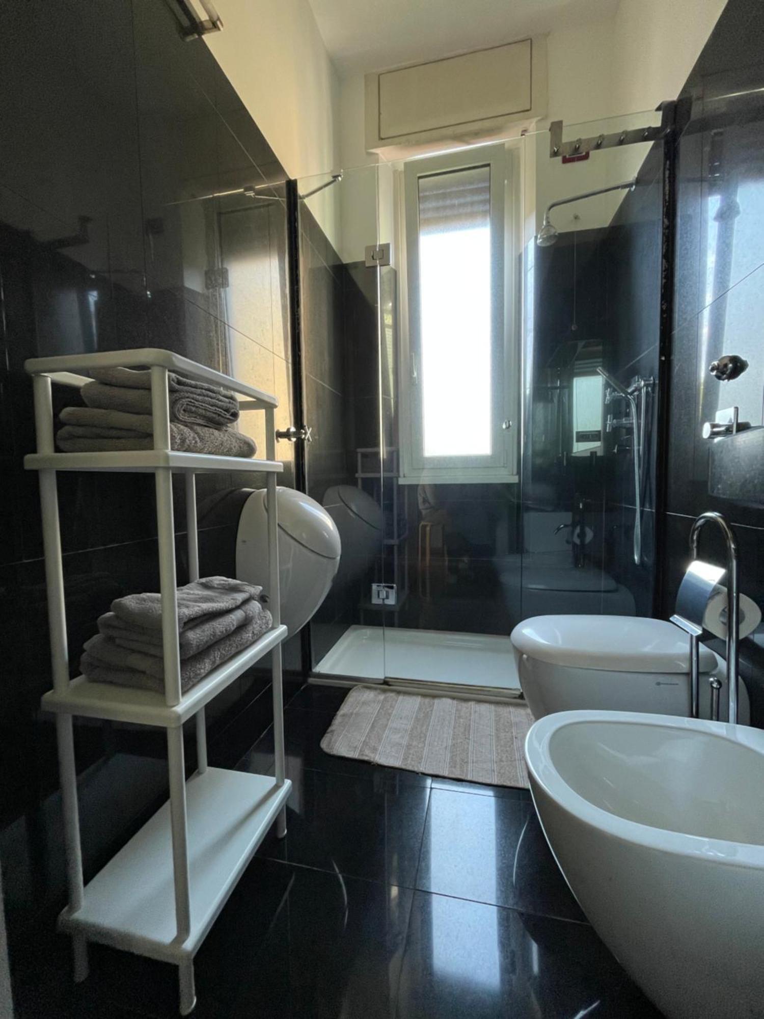 Апартаменты Pied A Terre Sant'Agostino Милан Экстерьер фото