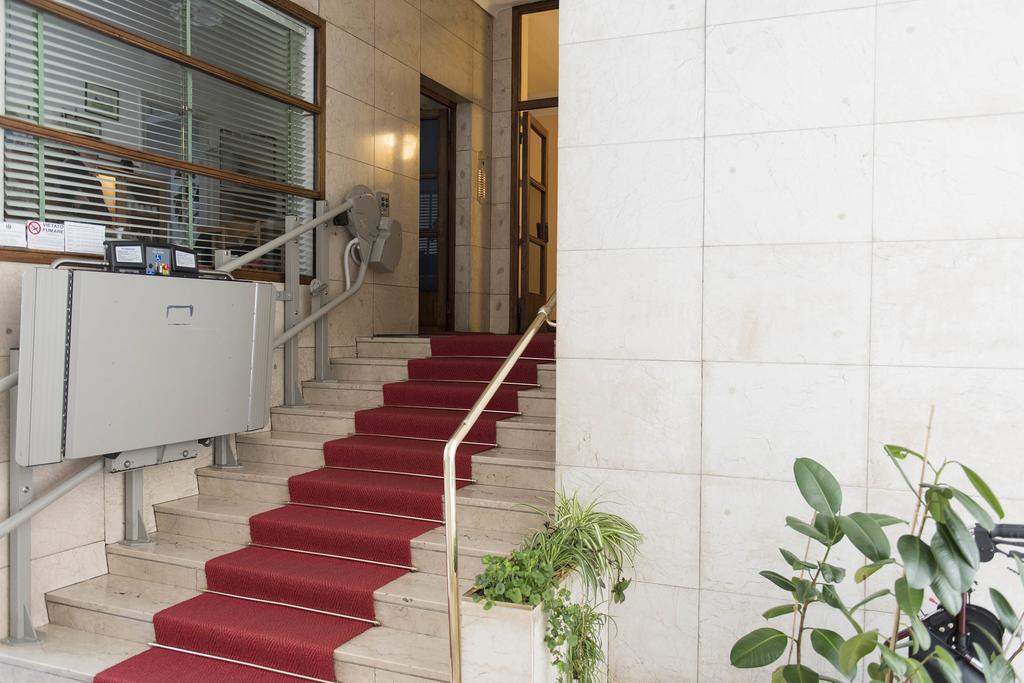 Апартаменты Pied A Terre Sant'Agostino Милан Экстерьер фото