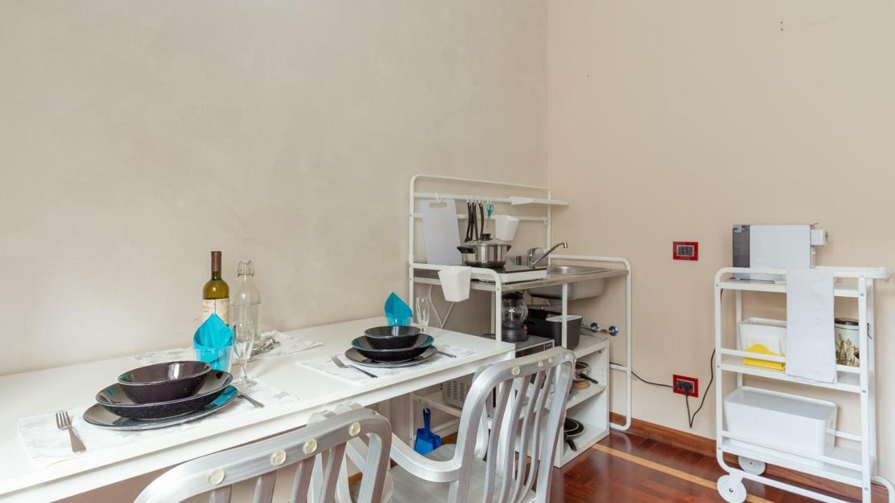 Апартаменты Pied A Terre Sant'Agostino Милан Экстерьер фото